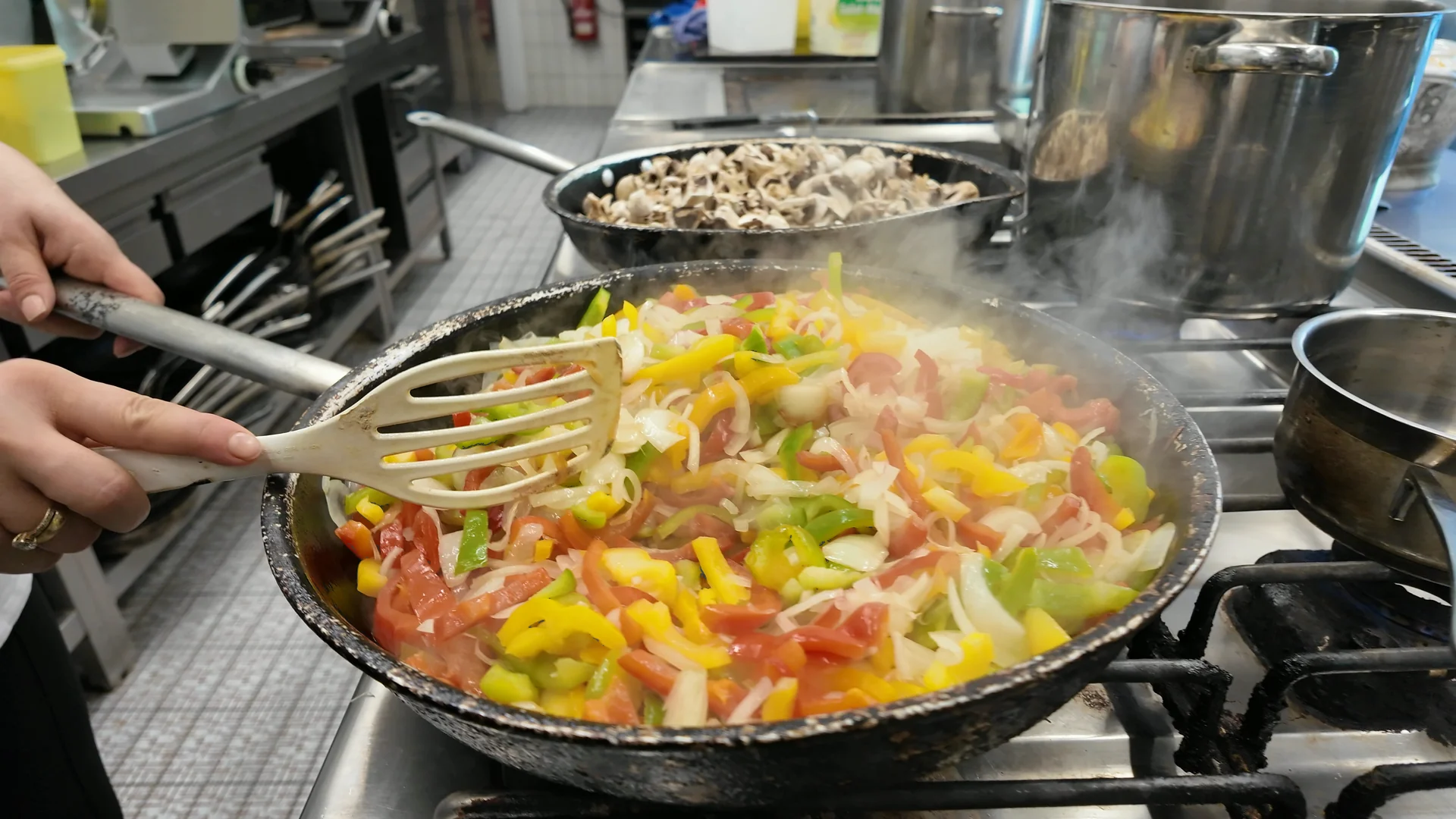 Frische Gemüsepfanne aus der Küche